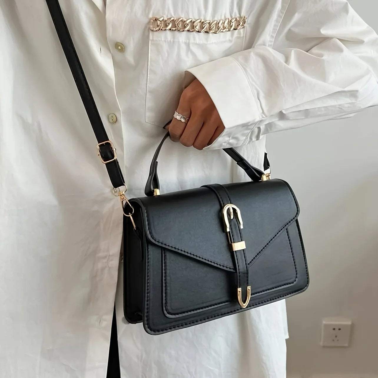 Minimalist side bag- Clara