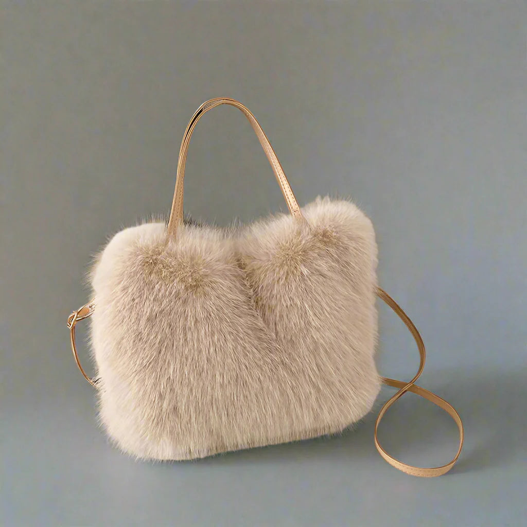 Faux fur tote bag- Jeccy