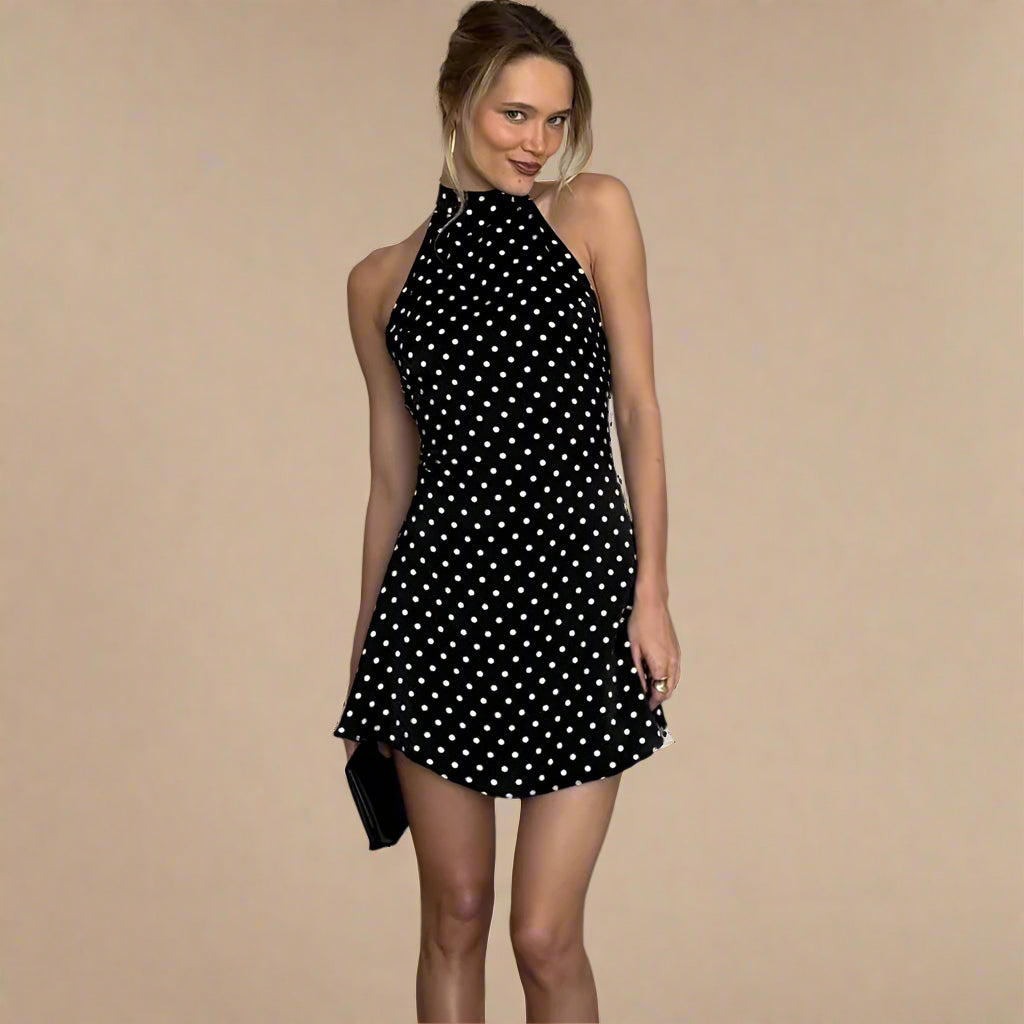 Maya Dot Kiss